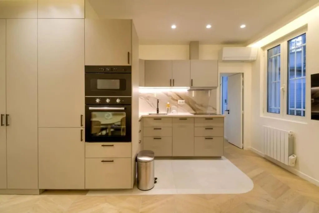 Apartment Jardin - Jacuzzi - En Paris